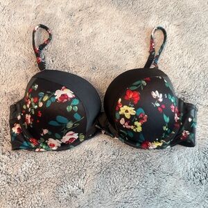 Victoria’s Secret Floral Very Sexy Push-Up Bra